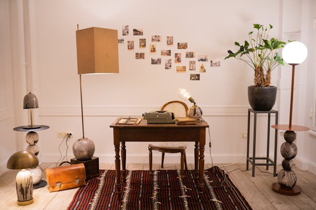 vintage-inspired-office-room
